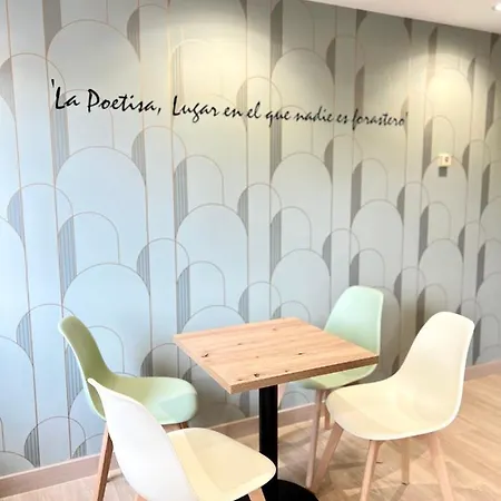 Pr La Poetisa Pensión 2*