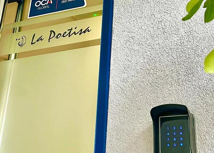 Penzion La Poetisa - Auto Check-in 3*